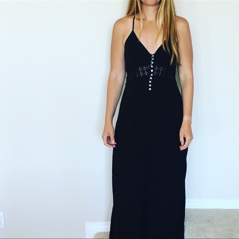 Black crocheted waist maxi